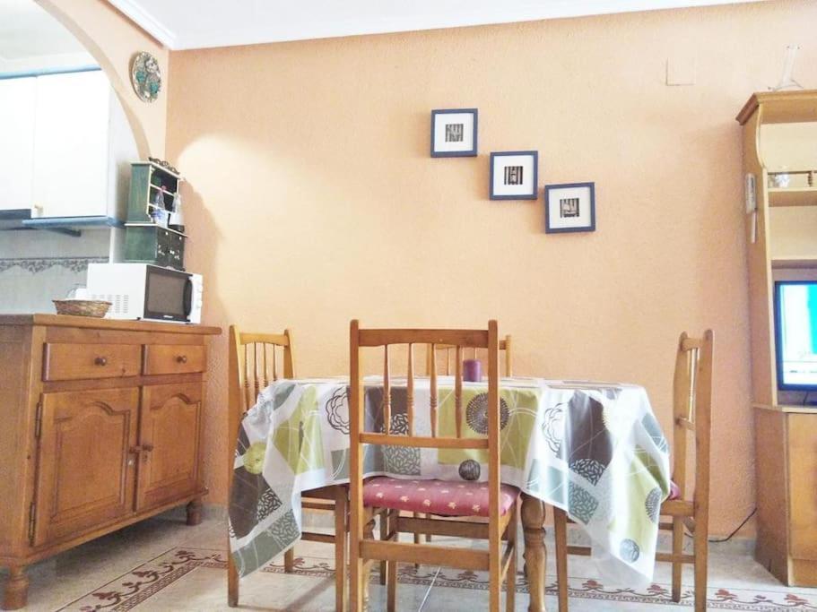 Apto Con Terraza Y 2 Dormitorios. 600 Megas Wifi. Santa Pola Eksteriør bilde